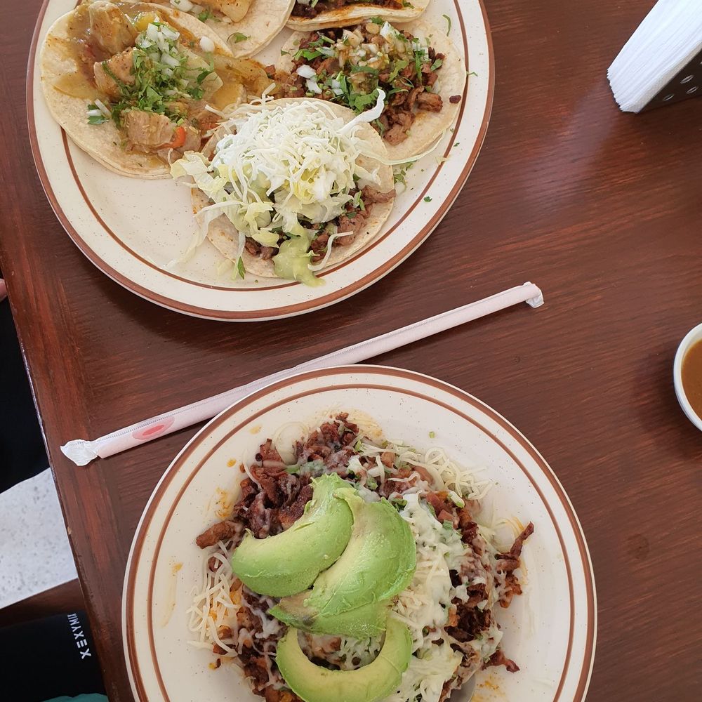 Jarro Viejo - Tacos, burrito bowl - Mexican Near Me - Oakdale, California Jarro Viejo - Tacos, burrito bowl - Mexican Near Me - Oakdale, California