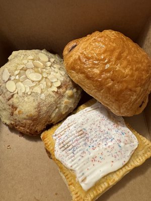 Baguette Magic Folly Rd by null