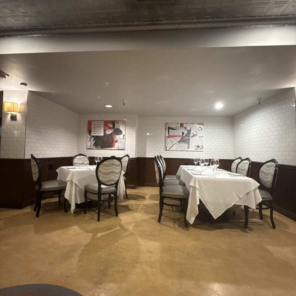 Chelsea Chowder House & Bar - Restaurant - Seafood Near Me - Long Beach, California Chelsea Chowder House & Bar - Restaurant - Seafood Near Me - Long Beach, California