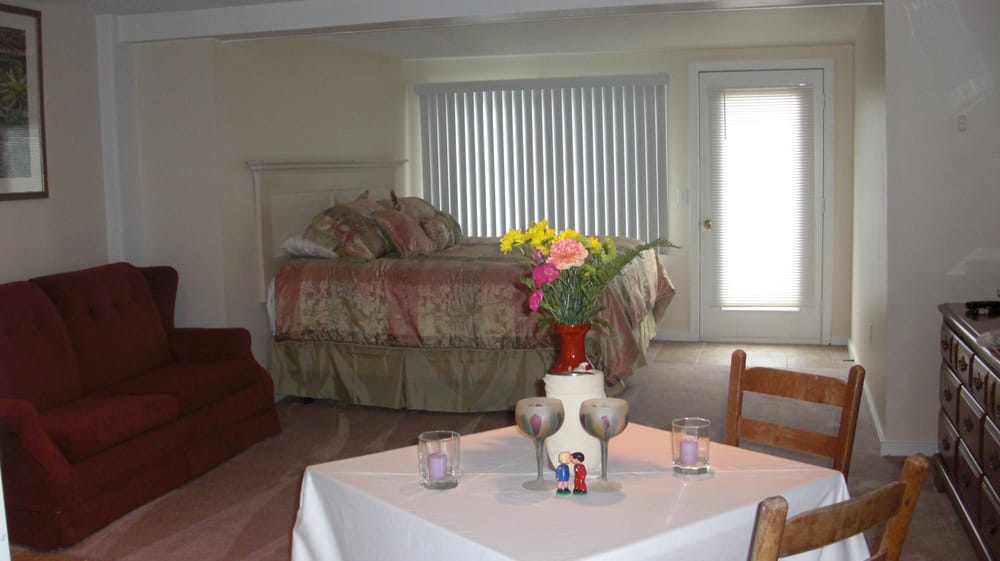 Post Road Inn WINDSWEPT INN - Updated July 2026 - 5227 Post Rd, Charlestown, Rhode ...