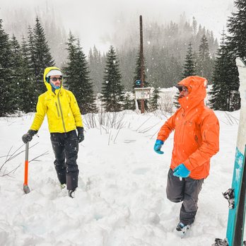 Kaf Adventures - AIARE Avalanche Rescue course - Hiking Near Me - Seattle, Washington