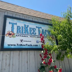TriKee Tack - Outside