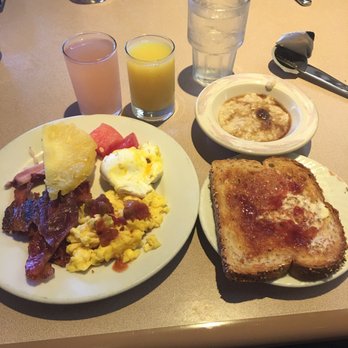 Cafe 410 - American Near Me - Honolulu, Hawaii
