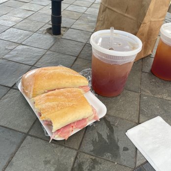 Towne Deli - Samdwich and iced tea - Beer, Wine & Spirits Near Me - Summit, New Jersey
