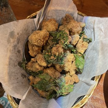 B20 Bar & Grill - Fried chicken cartilage - Taiwanese Near Me - Temple City, California B20 Bar & Grill - Fried chicken cartilage - Taiwanese Near Me - Temple City, California