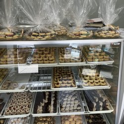 Domenick's Nepperhan Italian Pastry Shop