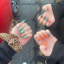 Full set is darker....no difference at all