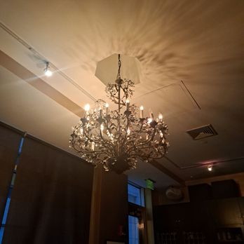 Vintage Restaurant and Lounge - Lounges Near Me - Boston, Massachusetts Vintage Restaurant and Lounge - Lounges Near Me - Boston, Massachusetts