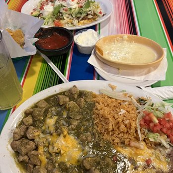 Chula's Restaurant and Cantina - Chile Verde Plate - Mexican Near Me - Eugene, Oregon