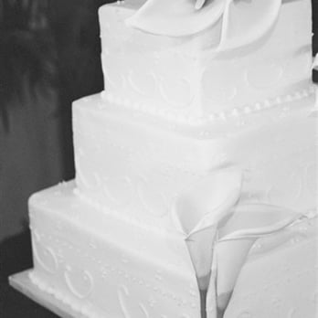 Chantilly Cakes - Hopefully the details on the cake aren't too washed out.... - Bakeries Near Me - Largo, Florida