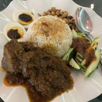 Kapitan - Rendang Beef - Asian Fusion Near Me - Chicago, Illinois