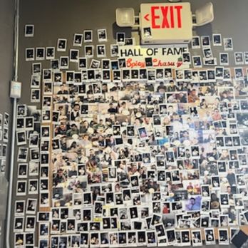 Kamen - Entrance photo wall - Soup Near Me - Mississauga, Ontario