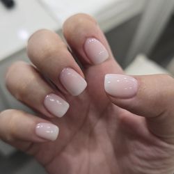 Gloss Nails & Beauty Bar
