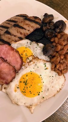 Rí Rá Irish Pub & Restaurant by null