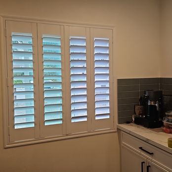 Personal Touch Window Coverings - Living room - Shutters Near Me
