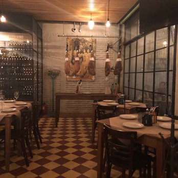 La Docena - Legs of ham. - Seafood Near Me - Ciudad de México, DIF