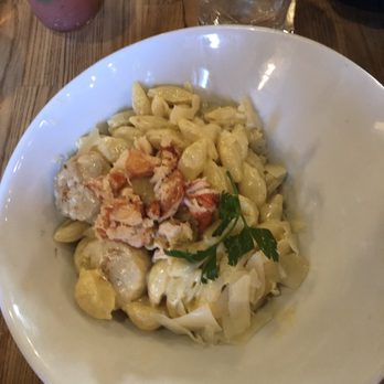 Side Street Cafe - Seafood Mac and cheese - American Near Me - Bar Harbor, Maine Side Street Cafe - Seafood Mac and cheese - American Near Me - Bar Harbor, Maine