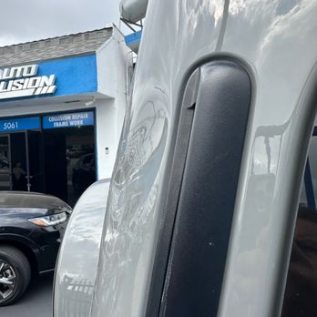 Ez Auto Collision - Damage on Mercedes G-Wagon - Body Shops Near Me - Bell, California Ez Auto Collision - Damage on Mercedes G-Wagon - Body Shops Near Me - Bell, California