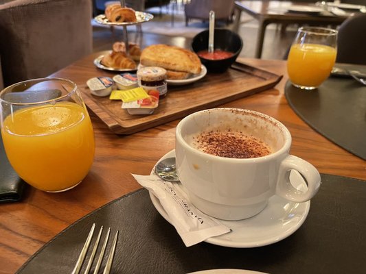 Círculo Gran Vía, Autograph Collection by null