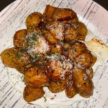 Rise Rooftop Lounge - Crispy yukons - Lounges Near Me - Anaheim, California