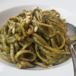 Trattoria Portofino - Pasta al pesto.