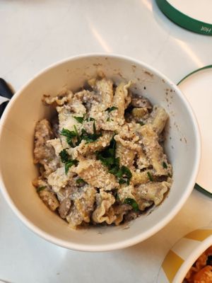 Gigi's Pasta by null