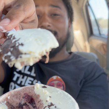 Perfect Pint - BLACK FOREST ! - Ice Cream & Frozen Yogurt Near Me - Orange, California Perfect Pint - BLACK FOREST ! - Ice Cream & Frozen Yogurt Near Me - Orange, California