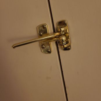 Red Lion Hotel - Pocatello - Broken main door lock - Hotels Near Me - Pocatello, Idaho Red Lion Hotel - Pocatello - Broken main door lock - Hotels Near Me - Pocatello, Idaho