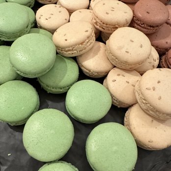 Thompson Denver - Colorful macaroons - Hotels Near Me - Denver, Colorado Thompson Denver - Colorful macaroons - Hotels Near Me - Denver, Colorado
