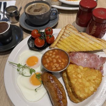 Sandwich Street Kitchen - Full English breakfast - Cafes Near Me - London, XGL Sandwich Street Kitchen - Full English breakfast - Cafes Near Me - London, XGL