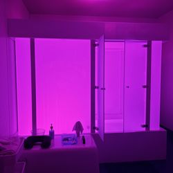 Aloha Float and Wellness - Float Cabin for 1 Person.
Control the Light & Sound during your Session!
Private Shower in Float Suite