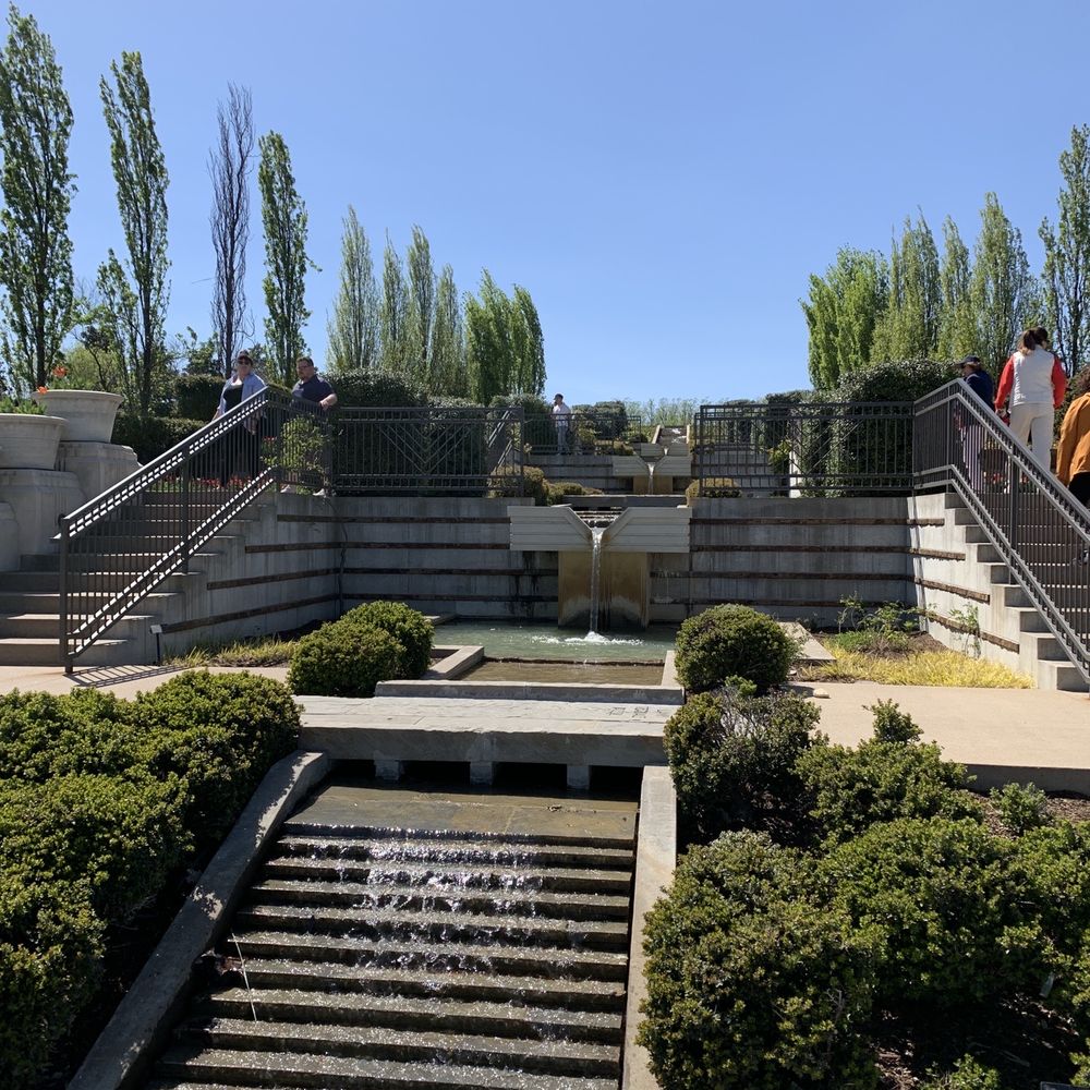 Tulsa Botanic Garden - Botanical Gardens Near Me - Tulsa, Oklahoma