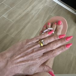 Diamond Nail Bar - Acrylic fill in gel polish - and pedi reg polish