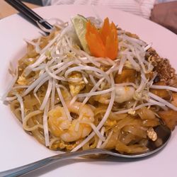 Zabb Dee Kitchen - Pad Thai with prawns