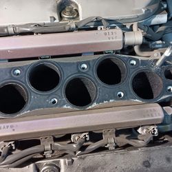 Lou’s auto care - Intake plenum gasket replacement.