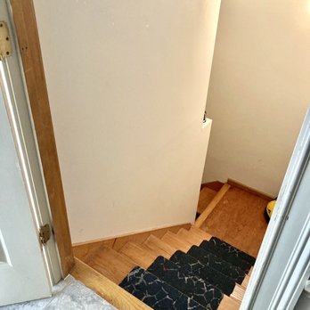 J&M Atlanta Top Flooring - Beautifully stained staircase to the basement level of our home. - Flooring Near Me J&M Atlanta Top Flooring - Beautifully stained staircase to the basement level of our home. - Flooring Near Me