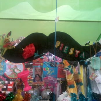 Party Warehouse - Cinco de Mayo display - Party Supplies Near Me - Tracy, California Party Warehouse - Cinco de Mayo display - Party Supplies Near Me - Tracy, California