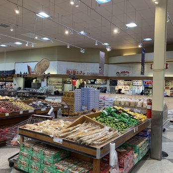 H Mart - Houston - You can see one of the restaurants in the back. - Grocery Near Me - Houston, Texas