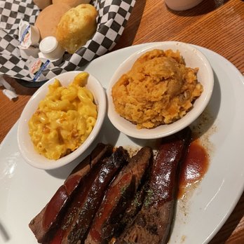Roasters - BBQ Beef Brisket Sweet Potato Mac & Cheese - Southern Near Me - Atlanta, Georgia Roasters - BBQ Beef Brisket Sweet Potato Mac & Cheese - Southern Near Me - Atlanta, Georgia