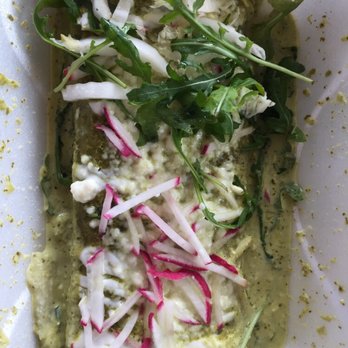 5 Rabanitos - Green Chicken Tamal - Mexican Near Me - Chicago, Illinois