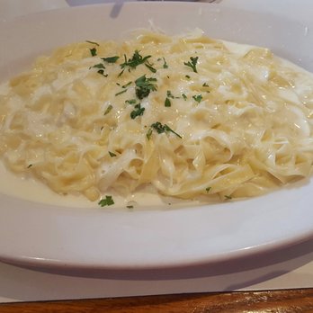 Bravo Restaurant - Fettuccine Alfredo - Italian Near Me - Aiea, Hawaii