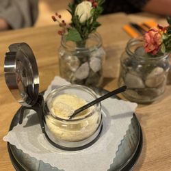 Momm - Parmesan
