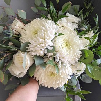 The Dizzy Daisy - Florists Near Me - Orange, California The Dizzy Daisy - Florists Near Me - Orange, California