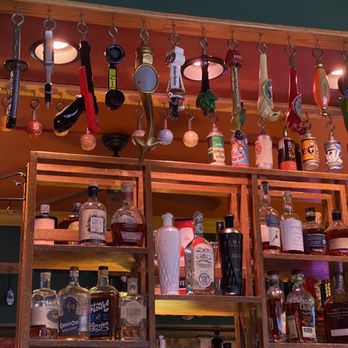 Poor Phil's Shell Bar - Beer handles - American Near Me - Oak Park, Illinois