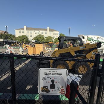 Dig World - How to use the controller in the Highway Hauler. Drive over rocks and through water! - Amusement Parks Near Me - Grapevine, Texas Dig World - How to use the controller in the Highway Hauler. Drive over rocks and through water! - Amusement Parks Near Me - Grapevine, Texas