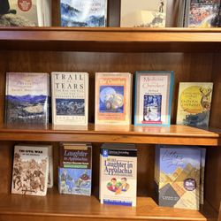 Gatlinburg Welcome Center National Park Information Center - Books