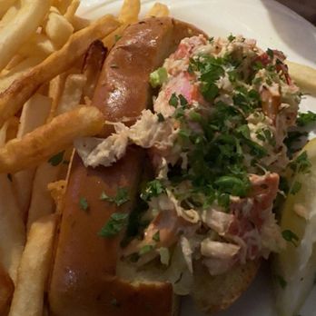 Crabby Bill's - Seafood Near Me - Indian Rocks Beach, Florida