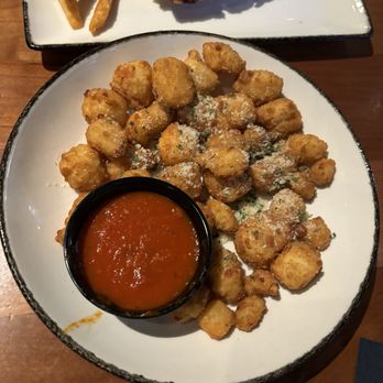 Tommy's Tavern + Tap - Fried cheese curds - American Near Me - Edison, New Jersey Tommy's Tavern + Tap - Fried cheese curds - American Near Me - Edison, New Jersey