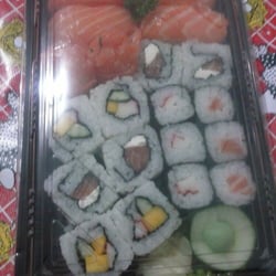 Sushiman - Piezas variadas y frescas. Muy buenos!