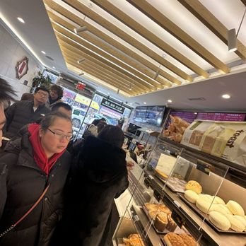 Xinfa Bakery - Bakeries Near Me - Brooklyn, New York